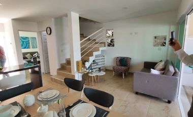Casa ecológica  de 3 recámaras y 3 baños, con alberca en condominio, Residencial Cumbres Tulipanes en Xochitepec, Mor.