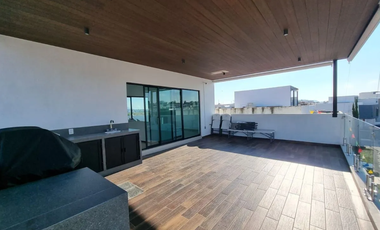 Hermosa Casa en Venta Valle Imperial, Zapopan