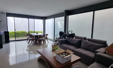 Hermosa Casa en Venta Valle Imperial, Zapopan