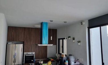 Hermosa Casa en Venta Valle Imperial, Zapopan