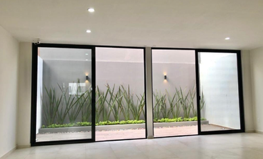 Hermosa Casa en Venta Valle Imperial, Zapopan