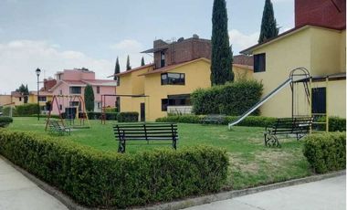 BONITA Y ESPACIOSA CASA DE REMATE   EN EXCELENTE UBICACION EN METEPEC EDO. MEX.