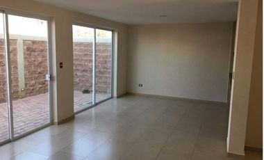 BONITA Y ESPACIOSA CASA DE REMATE   EN EXCELENTE UBICACION EN METEPEC EDO. MEX.