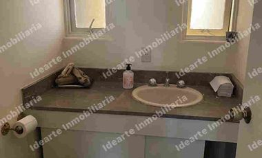 Casa en venta para remodelar en Romero de Terrenos.