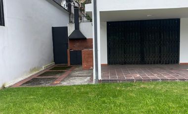 Casa en Venta en Quito (Bellavista), Excelente Distribución