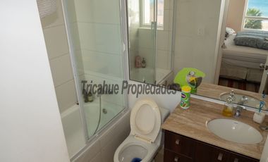 Arriendo año corrido, hermoso depto amoblado primera línea playa La Herradura. 3D y 2B. $800.000