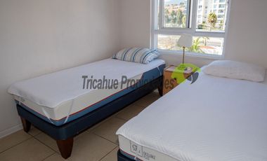 Arriendo año corrido, hermoso depto amoblado primera línea playa La Herradura. 3D y 2B. $800.000