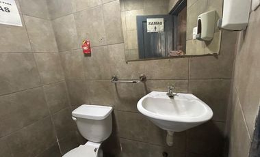 Local Comercial + 2 Departamentos + 2 Oficinas