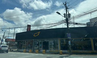 Local Comercial + 2 Departamentos + 2 Oficinas