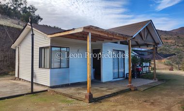 Leon Propiedades vende parcela con casa en Alhué, Curacaví.