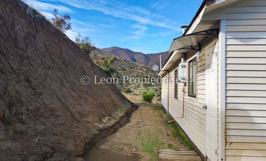 Leon Propiedades vende parcela con casa en Alhué, Curacaví.
