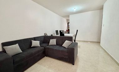 venta de casa en col Juan Pablo cerca de arboleda de jacarandás por periferico