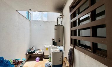 venta de casa en col Juan Pablo cerca de arboleda de jacarandás por periferico