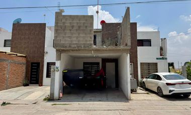 venta de casa en col Juan Pablo cerca de arboleda de jacarandás por periferico