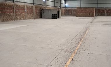BODEGA EN RENTA EN CALLE PRINCIPAL DE EJIDO ARANDAS IRAPUATO