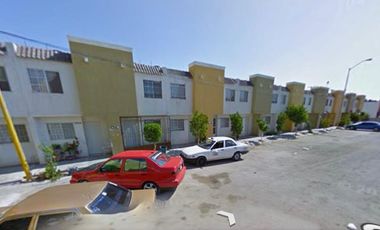 Casa En Remate Bancario En Conjunto Orquídeas 234a, Los Laureles, 27053 Torreón, Coahuila