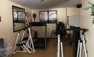 Se vende casa en Colinas Del Bosque con doble filtro de seguridad