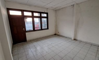 Ruang Usaha 2 Lantai Lokasi Strategis di Jalan Monjali Ngaglik Sleman