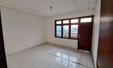 Ruang Usaha 2 Lantai Lokasi Strategis di Jalan Monjali Ngaglik Sleman