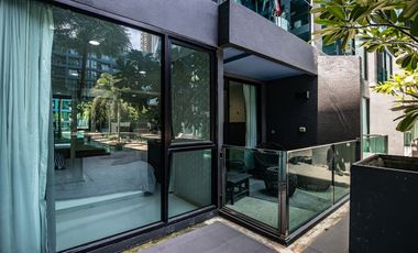 Spacious Ground Floor Condo with Pool Access