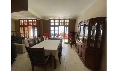Linda Casa En Venta En Urb. El Golf ID:1140372