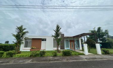 Casa en Rancho San Fernando