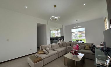 Casa en Rancho San Fernando