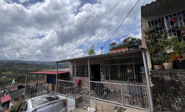 SE VENDE CASA EN BARRIO RICAURTE PARTE ALTA MONIQUIRA- BOYACA