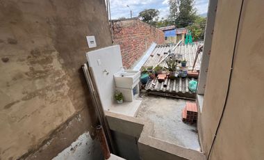 SE VENDE CASA EN BARRIO RICAURTE PARTE ALTA MONIQUIRA- BOYACA
