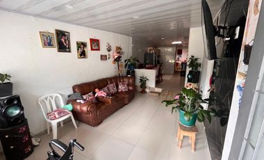SE VENDE CASA EN BARRIO RICAURTE PARTE ALTA MONIQUIRA- BOYACA