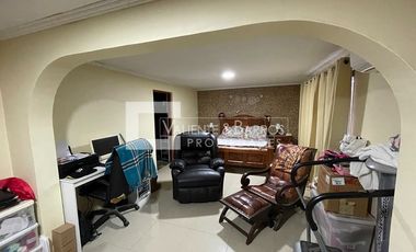 CASA EN VENTA EN OLIVAR