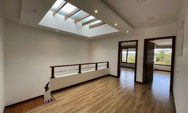 𝐂𝐚𝐬𝐚 𝐞𝐧 𝐕𝐞𝐧𝐭𝐚 𝐞𝐧 𝐞𝐥 𝐒𝐞𝐜𝐭𝐨𝐫 𝐄𝐥 𝐏𝐚𝐦𝐩𝐞𝐫𝐨-𝐀𝐳𝐨𝐠𝐮𝐞𝐬
