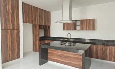 Casa en venta en cholul, Mérida Yucatán con amenidades