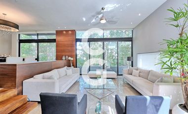 Casa en Venta en Cancun en Residencial Cumbres con 3 Recámaras