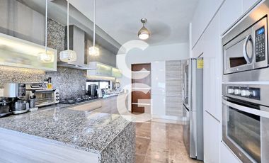 Casa en Venta en Cancun en Residencial Cumbres con 3 Recámaras