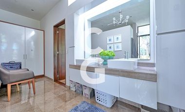 Casa en Venta en Cancun en Residencial Cumbres con 3 Recámaras