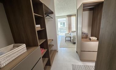 Casa en La Vista Residencial, Querétaro. Excelente ubicación frente al centro comercial Paseo Querétaro.