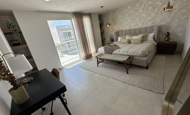 Casa en La Vista Residencial, Querétaro. Excelente ubicación frente al centro comercial Paseo Querétaro.