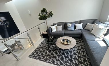 Casa en La Vista Residencial, Querétaro. Excelente ubicación frente al centro comercial Paseo Querétaro.