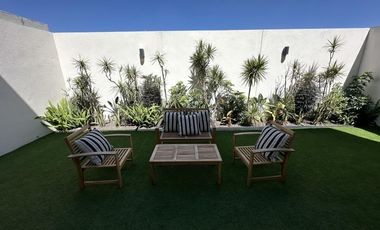Casa en La Vista Residencial, Querétaro. Excelente ubicación frente al centro comercial Paseo Querétaro.