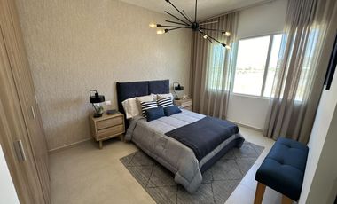 Casa en La Vista Residencial, Querétaro. Excelente ubicación frente al centro comercial Paseo Querétaro.