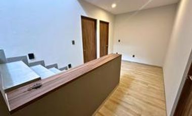 Residencia de lujo en La Vista Residencial, Querétaro. Ubicado frente al centro comercial Paseo Querétaro.