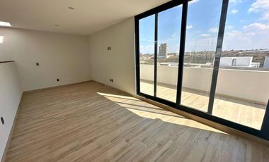 Residencia de lujo en La Vista Residencial, Querétaro. Ubicado frente al centro comercial Paseo Querétaro.
