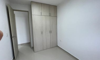SE ARRIENDA APARTAMENTO EN PRADOS DEL ESTE