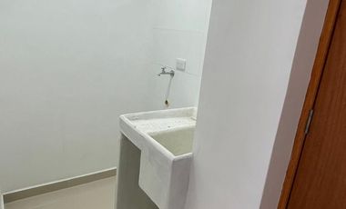 SE ARRIENDA APARTAMENTO EN PRADOS DEL ESTE