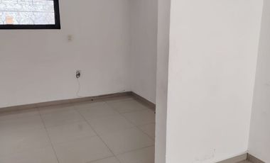 Oficina o consultorio en renta, Avenida Guerrero 1688, frente a parque Irekua,