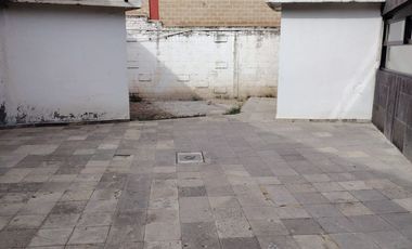 Oficina o consultorio en renta, Avenida Guerrero 1688, frente a parque Irekua,