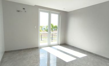 En venta de estreno , tu oportunidad, llama.