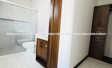 Casa en venta con recámara en planta baja Fracc. Bosque Real$7,250,000