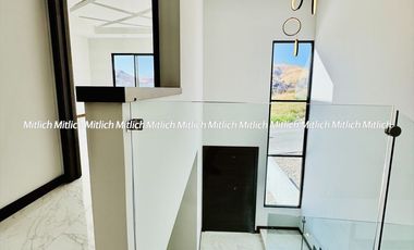 Casa en venta con recámara en planta baja Fracc. Bosque Real$7,250,000